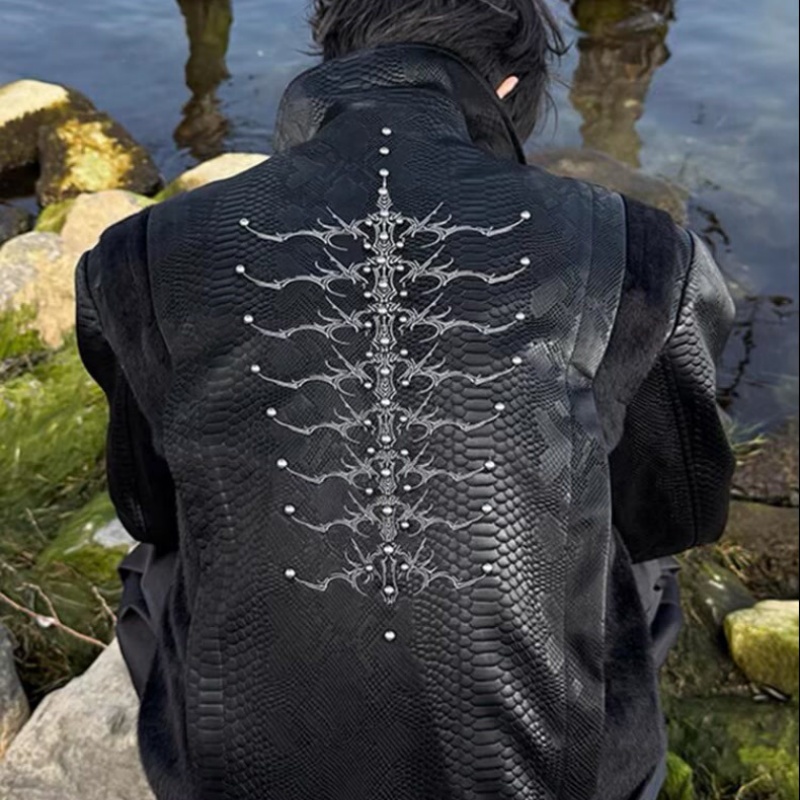 メンズ ブラック スネーク エンボス加工 ジャケット 背中刺 - Embroidery Gothic のレビューと価格