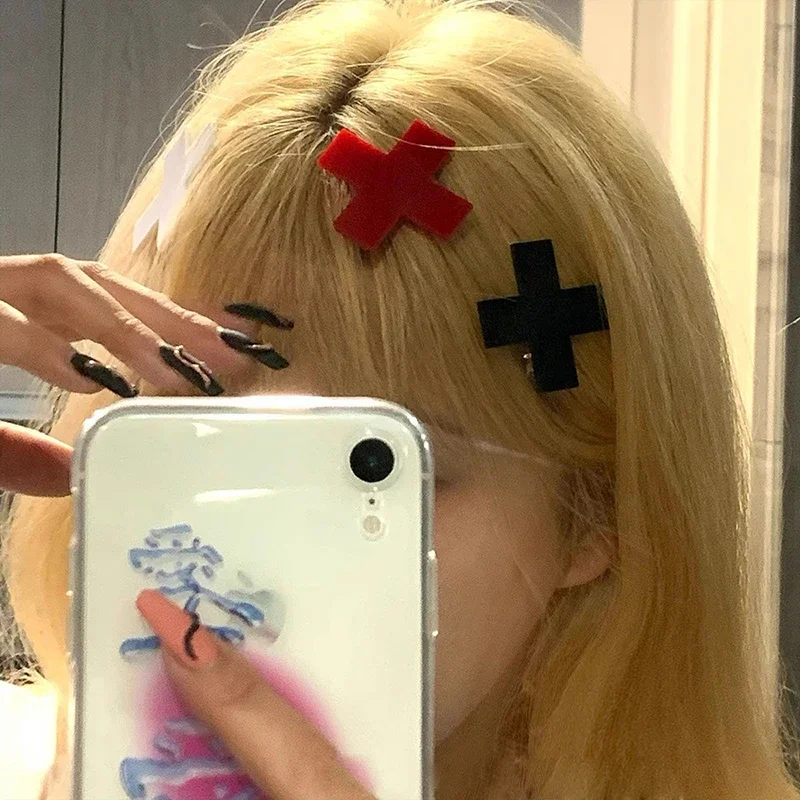 ゴシックアクリルクロスヘアピンスパイシーガールズヘアクリップ - Embroidery Gothic のレビューと価格