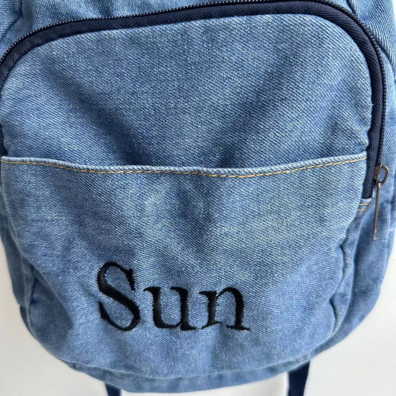 パーソナライズされた名前のデニムバックパック,学生用のランド - Embroidery Name のレビューと価格