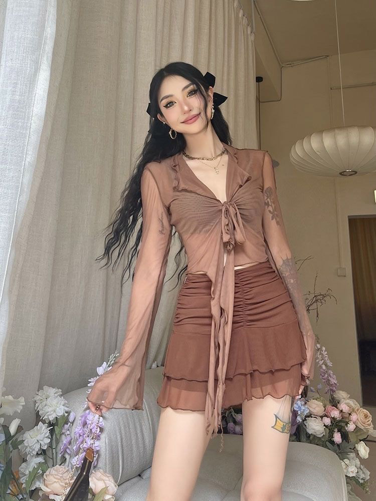 ロングフレアスリーブブラウス女性のためのレースアップメッシュ - Embroidery Online のレビューと価格