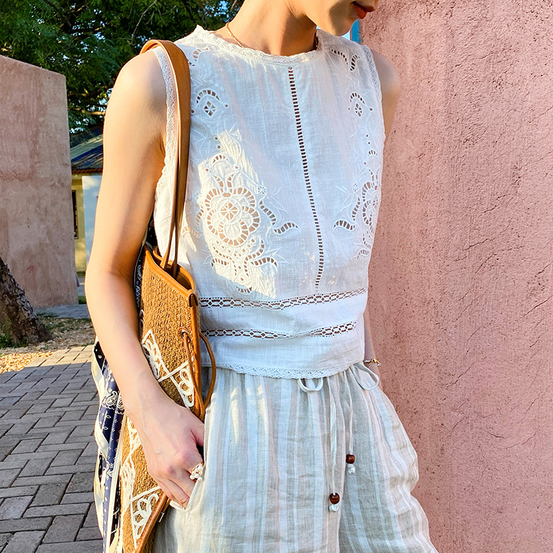 フランスのデザイナーによるボヘミアンスタイルの白いコットンア - Embroidery Blouse のレビューと価格