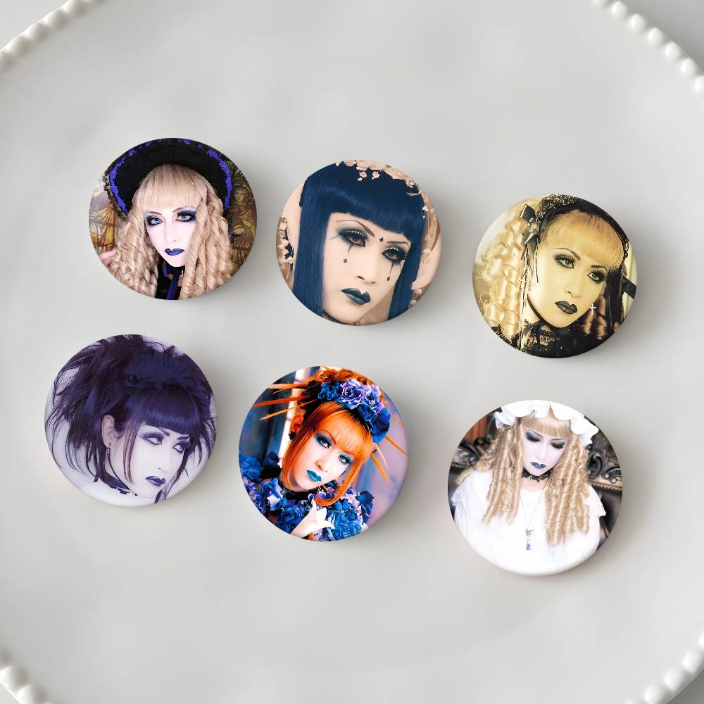 マナ様 ゴシック ロック エステティック バッジ ラウンドバ - Embroidery Gothic のレビューと価格