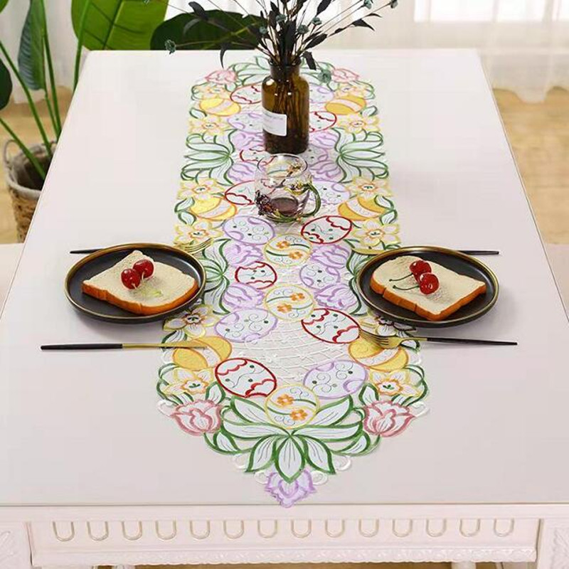 ヨーロピアン中空イースターエッグアート刺繍入りテーブルランナ - Embroidery Kitchen のレビューと価格