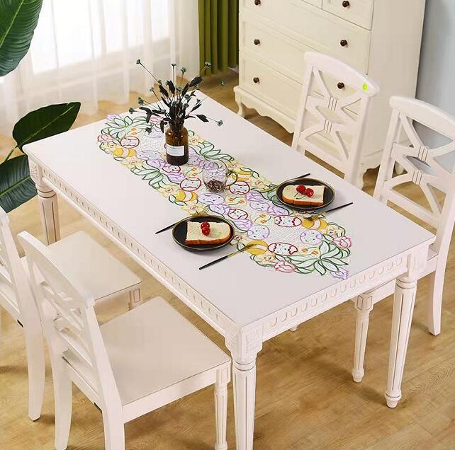 ヨーロピアン中空イースターエッグアート刺繍入りテーブルランナ - Embroidery Kitchen のレビューと価格