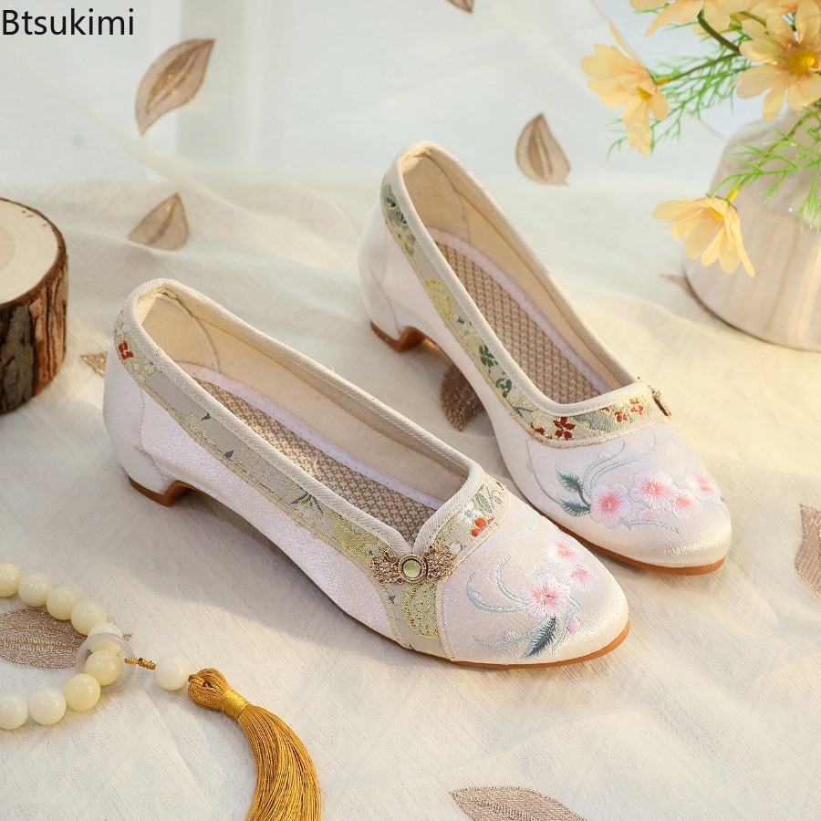2026 新しい女性の靴エスニックスタイル刺繍古い北京布靴シ - Embroidery Cloth のレビューと価格