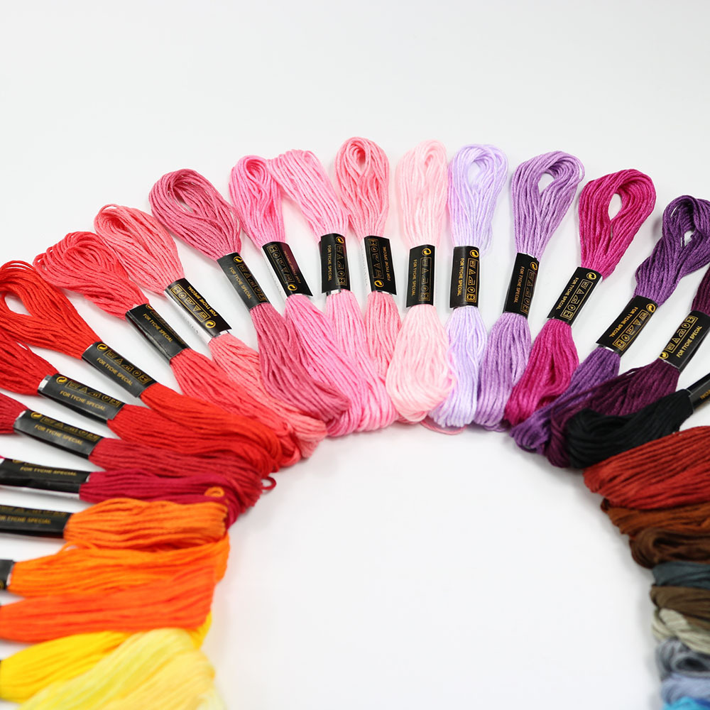固定された50色のクロスステッチ糸。 テリレン綿刺繍糸。 1 - Embroidery In The Piece のレビューと価格