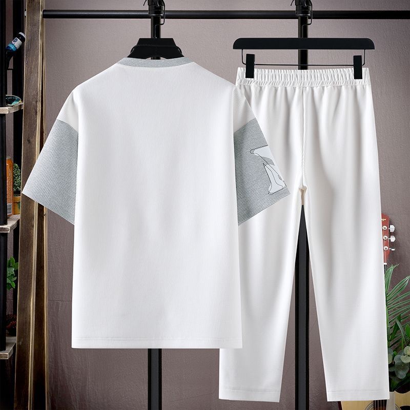 夏のファッショントレンディなプリント半袖 Tシャツスポーツセ - Embroidery In The Piece のレビューと価格