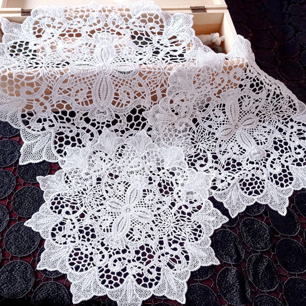 装飾用レース刺繍テーブルクロス、丸型中空コーヒーコースター、 - Embroidery Kitchen のレビューと価格