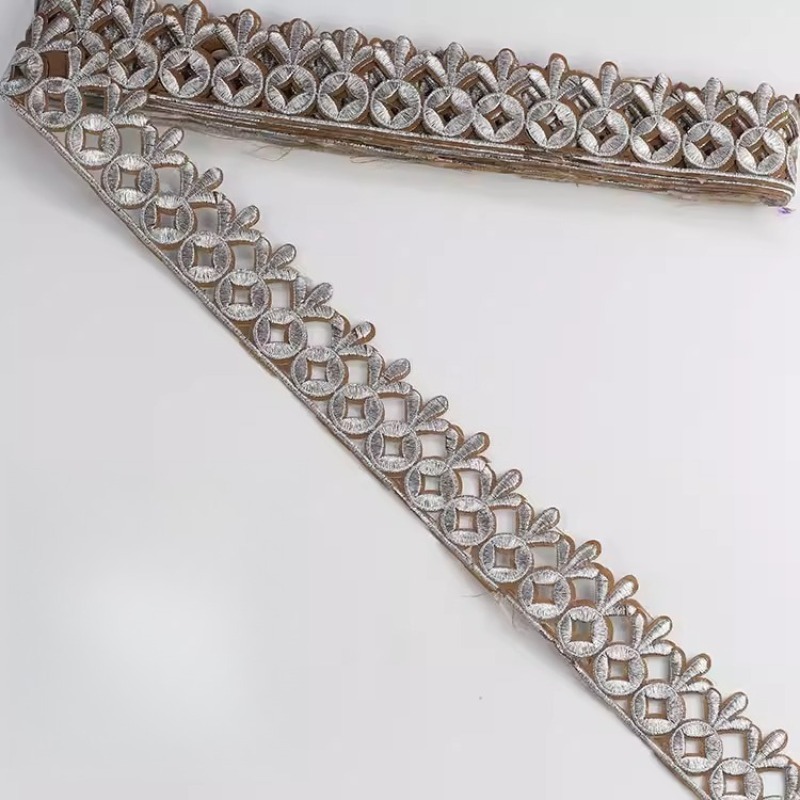 新しい絶妙なライトゴールドシルバー刺繍ボーダーパターン DI - Embroidery Gold のレビューと価格