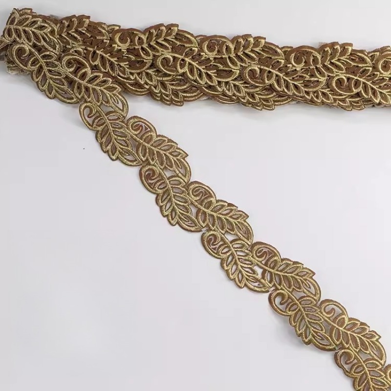 新しい絶妙なライトゴールドシルバー刺繍ボーダーパターン DI - Embroidery Gold のレビューと価格