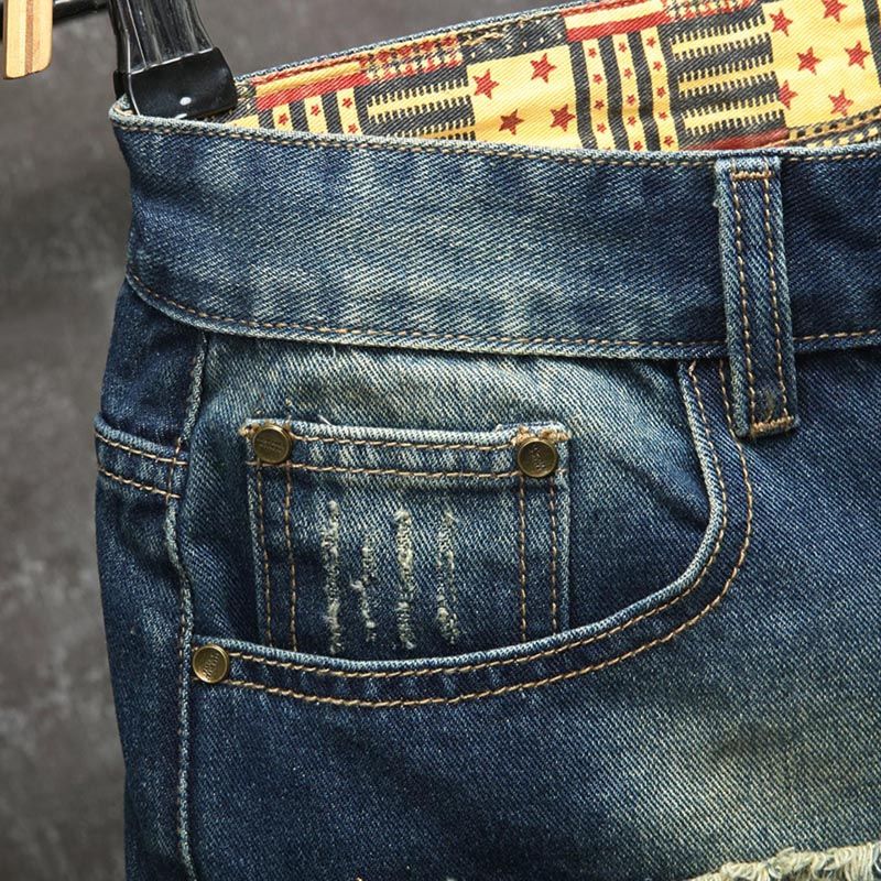 新しい欧米風ダメージ加工刺繍パッチ付き5インチ丈ジーンズメン - Embroidery Patches のレビューと価格